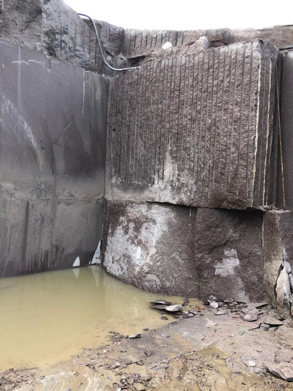 Raw Carpazi (Tokovskiy) Granite Blocks