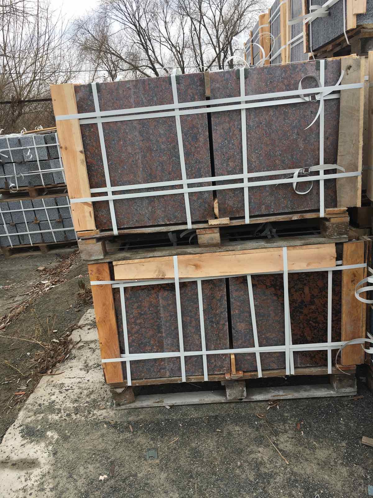Rosso Santiago Granite Tiles (60×60×2 cm) (photo supplied by VESTA-STONE)