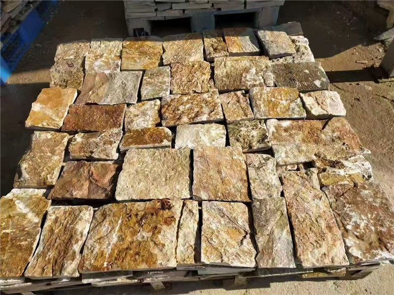Yellow Castle Stone for Rustic Garden Walls