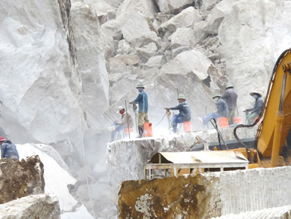 Uncoated Calcium Carbonate Powder (CaCO3), 5 to 80 microns