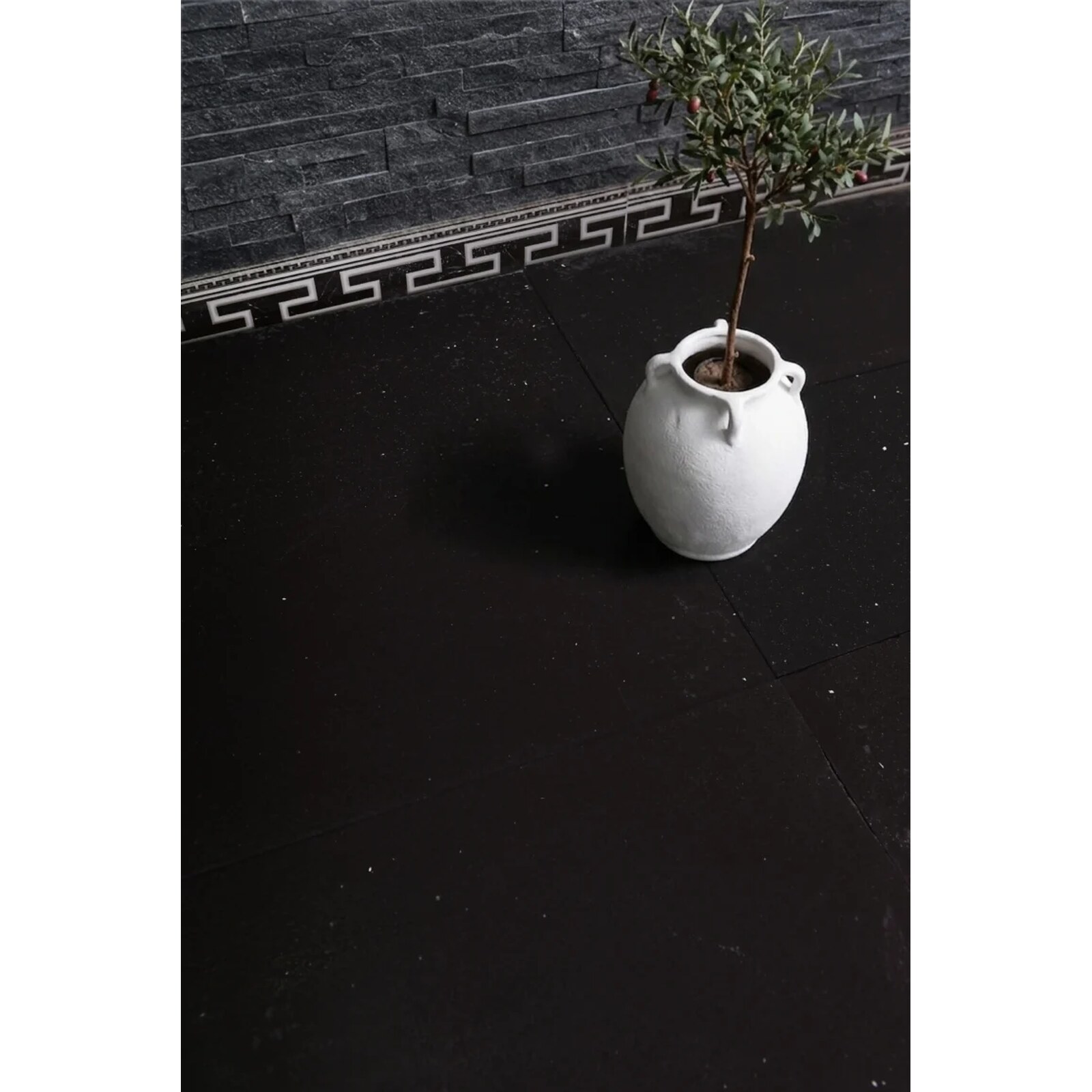 Nero Stellato – Brushed 24 Grit