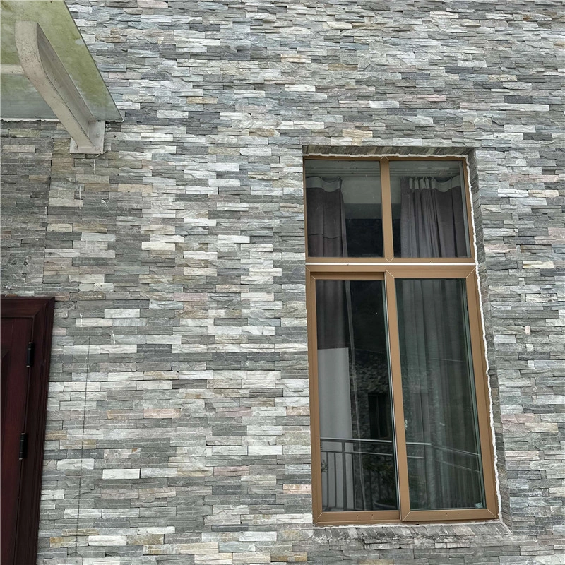 Gray Stacked Stone Veneer for Residential Landscape Wall
